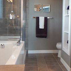 Small bath remodeling ideas